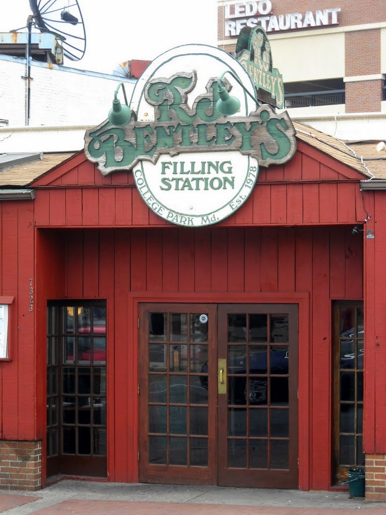 College Park Auto Place/RJ Bentleys Filling Station, Historic U.S. Route 1, 7323 Baltimore Avenue College Park, MD, built 1928