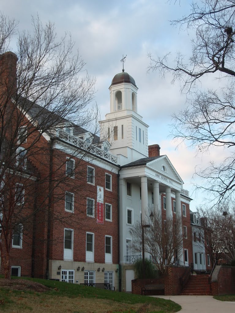 Anne Arundel Honors Dorm
