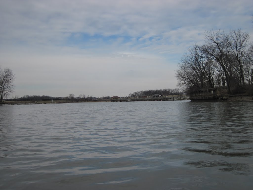 A patch of blue sky over the Bladensburg river park