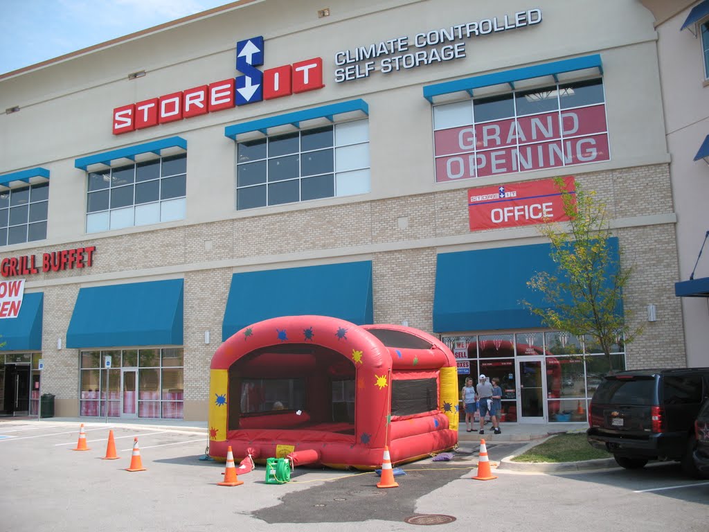 Grand Opening Store It
