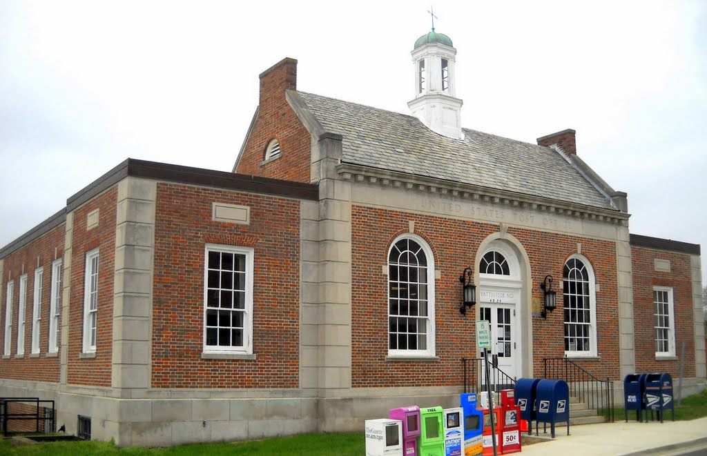 U.S. Post Office, near Historic U.S. Route 1, Baltimore Avenue, Hyattsville, MD, built 1935, style: Colonial Revival