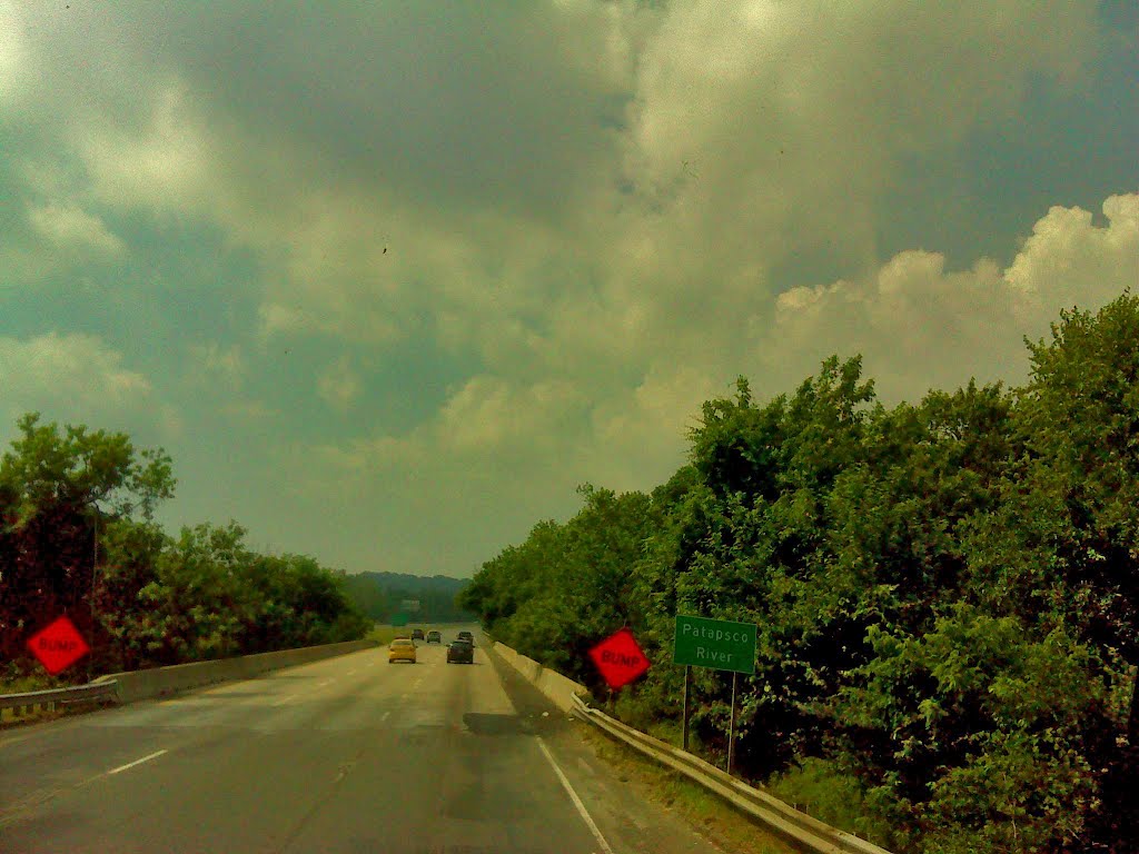 UsNY0591_240512LaneRoad295