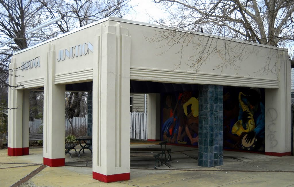 former gas station, Takoma Junction, Carroll & Ethan Allen Avenues, Takoma Park, MD, style: Art Deco, circa 1935-41