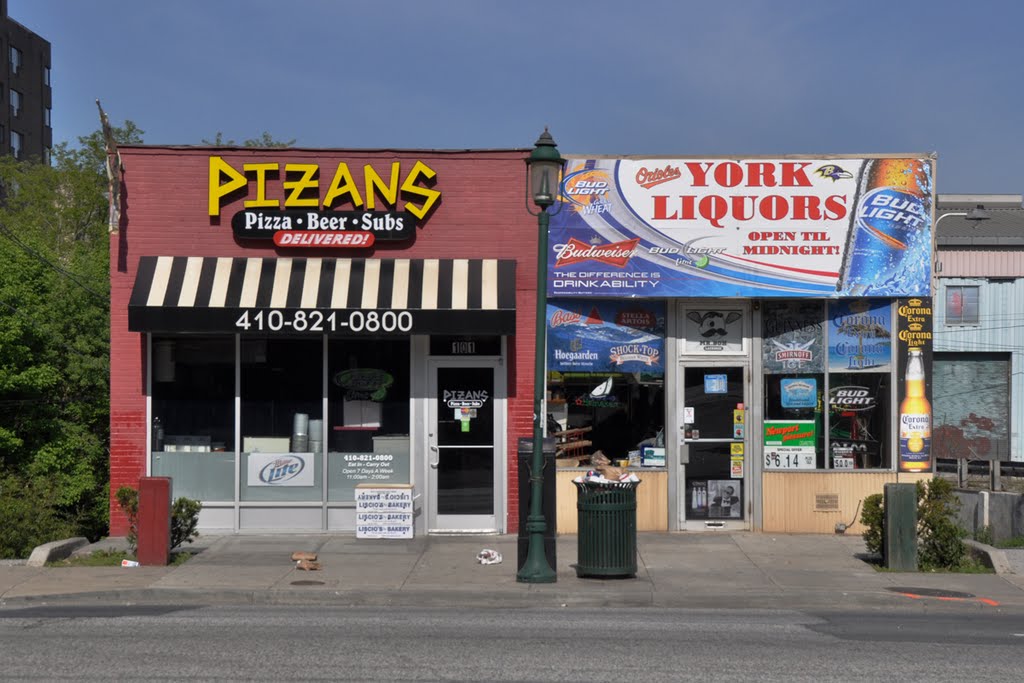 Pizans Pizza & York Liquors