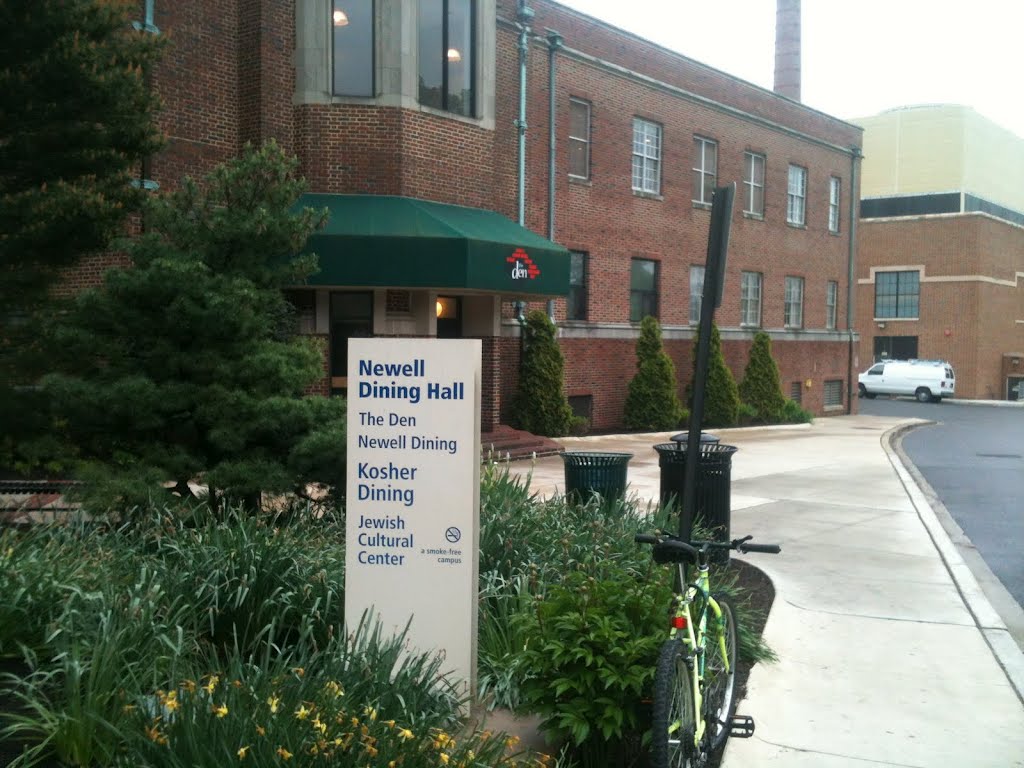 Newell Dining Hall/Den