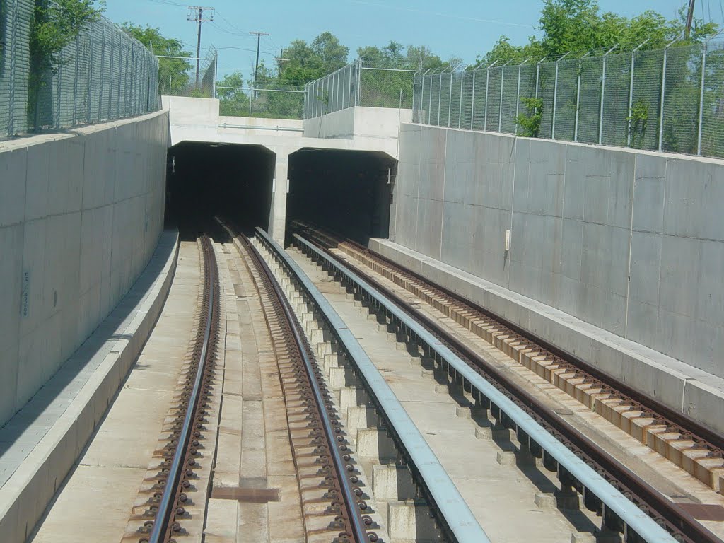 Addison Road tunnel portal