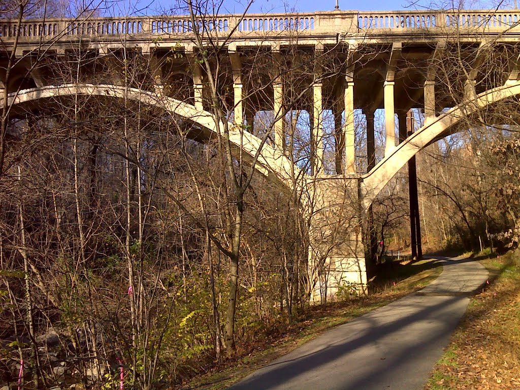 Carroll Avenue overpass of Sligo Creek and trail