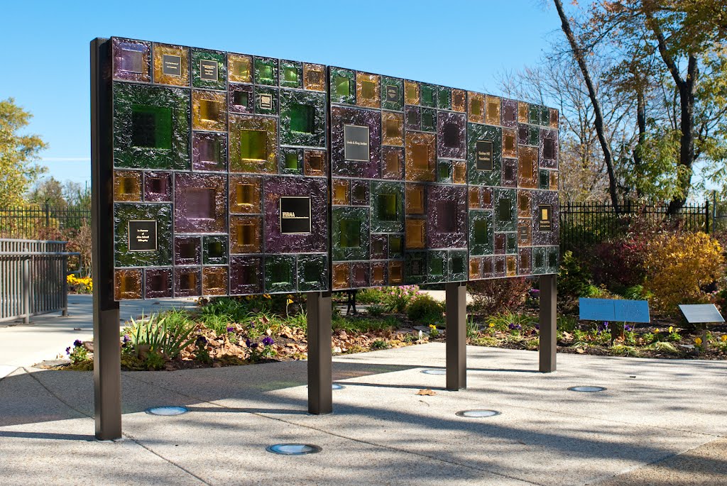 Food & Friends public garden sculpture