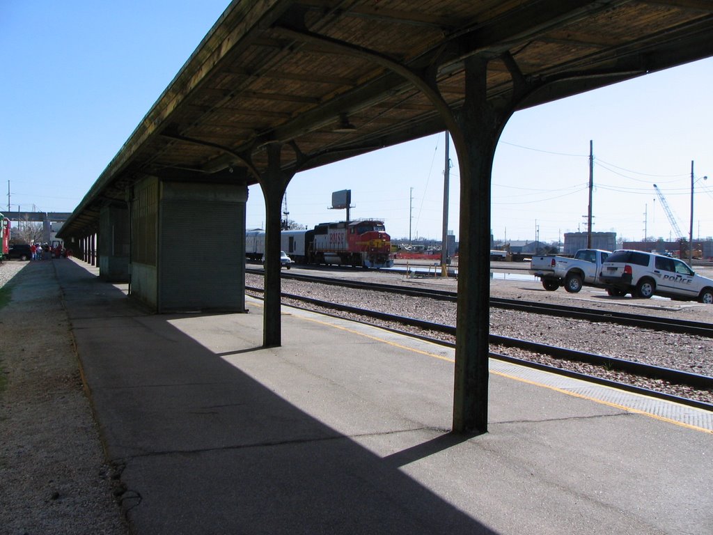 Lincoln Amtrak Platform