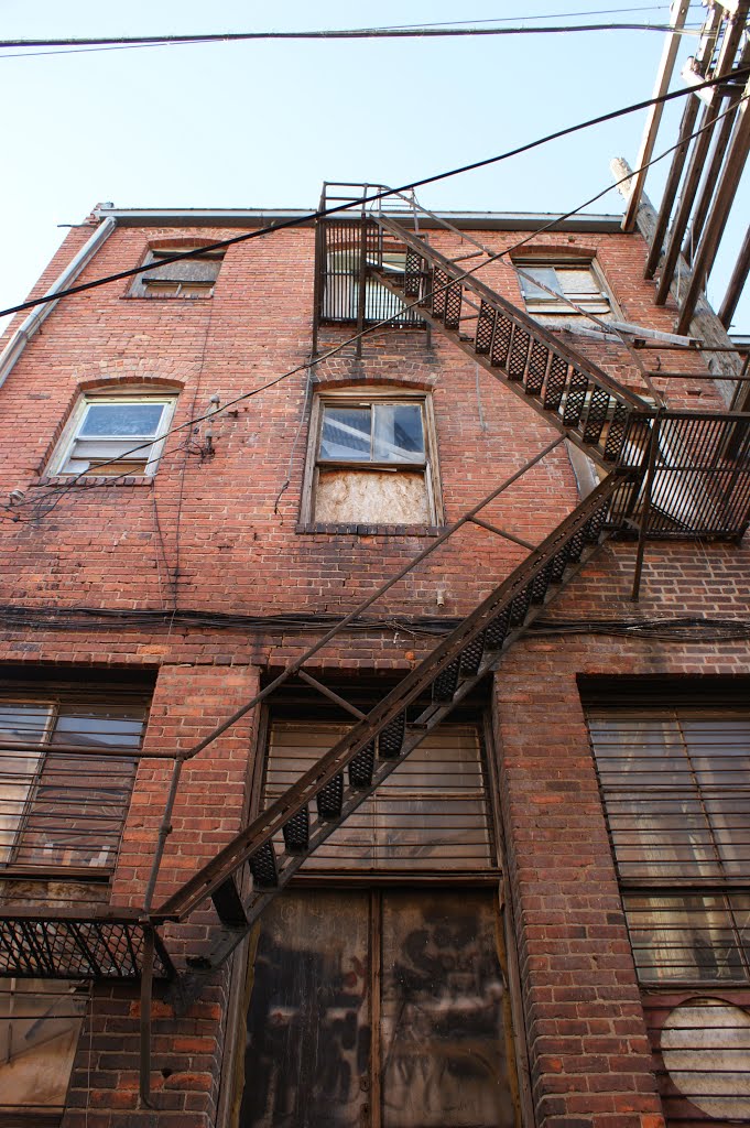 Lincoln, NE: downtown alley