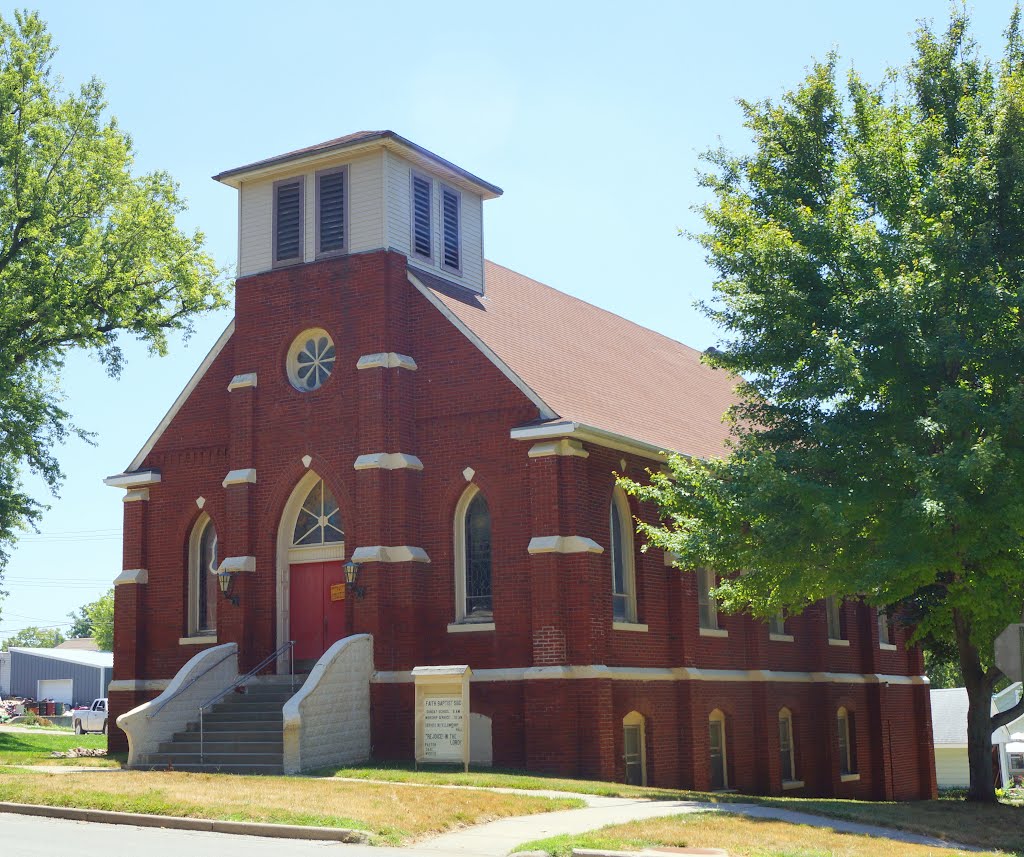 Nebraska City, NE: Faith Baptist Church