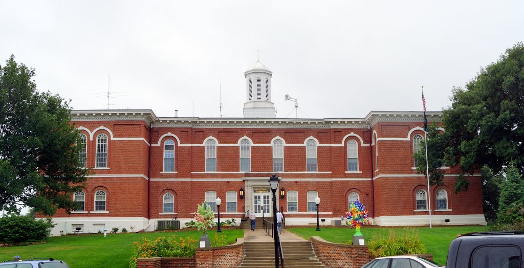 Nebraska City, NE: Otoe County Courthouse