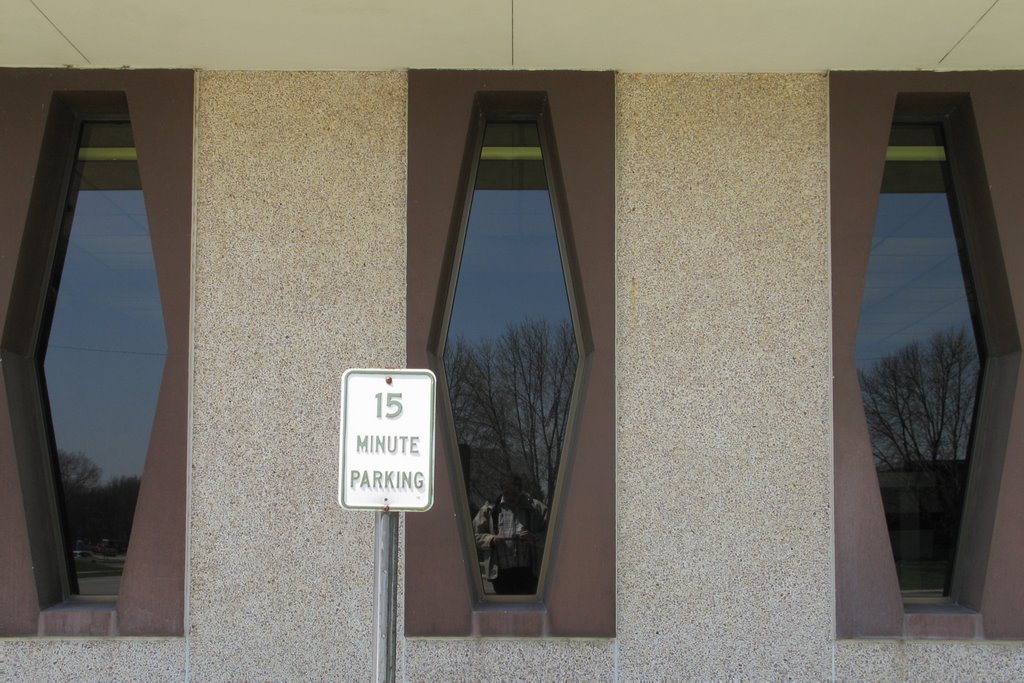 Architectural detail - Hexagonal windows of Post Office on N 4th St, Norfolk, Nebraska