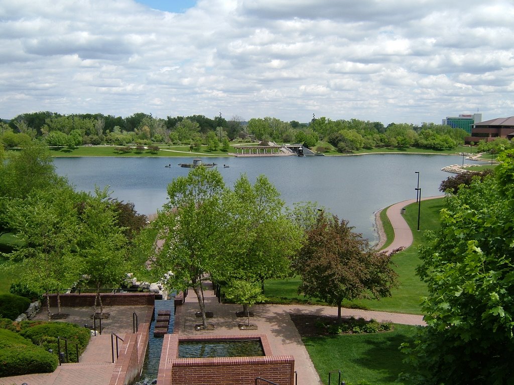 Omaha, Heartland Park, by LE