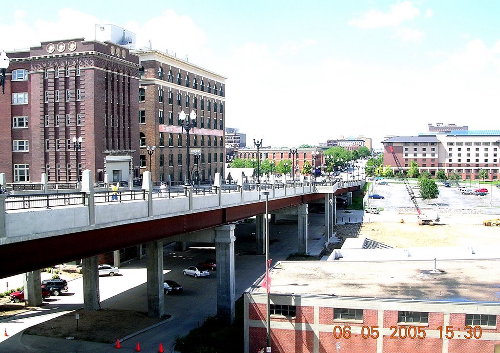 Photo of Downtown Omaha from the elevated parking lot of the Durham Western Heritage Museum.  (looking south)