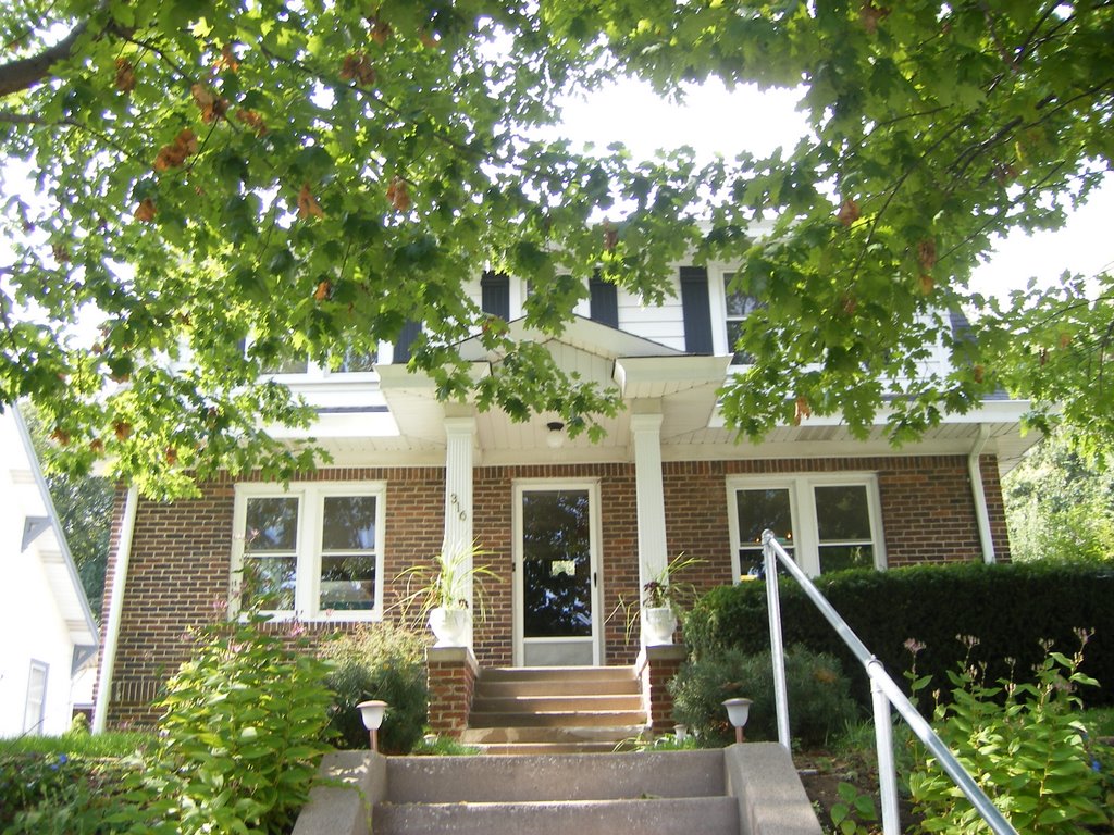 316 N 37 St, Omaha,NE 68131