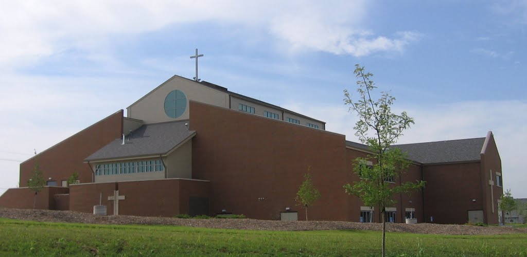 LaVista, NE: Beautiful Savior Lutheran (LCMS)