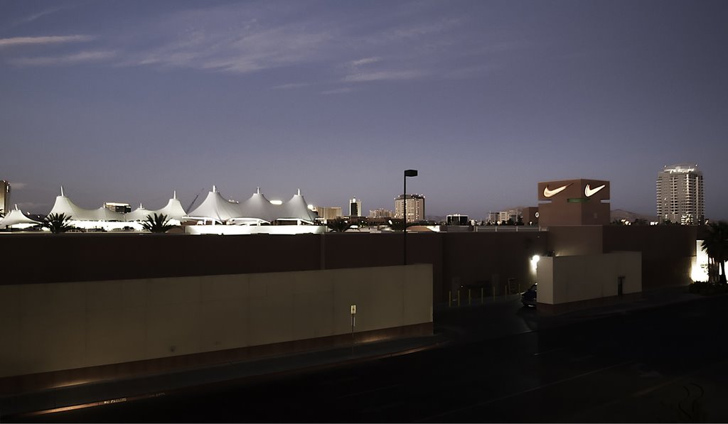 Premium Outlet in Las Vegas, set 2009