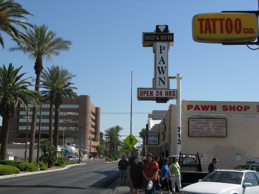 Pawn Stars shop sign