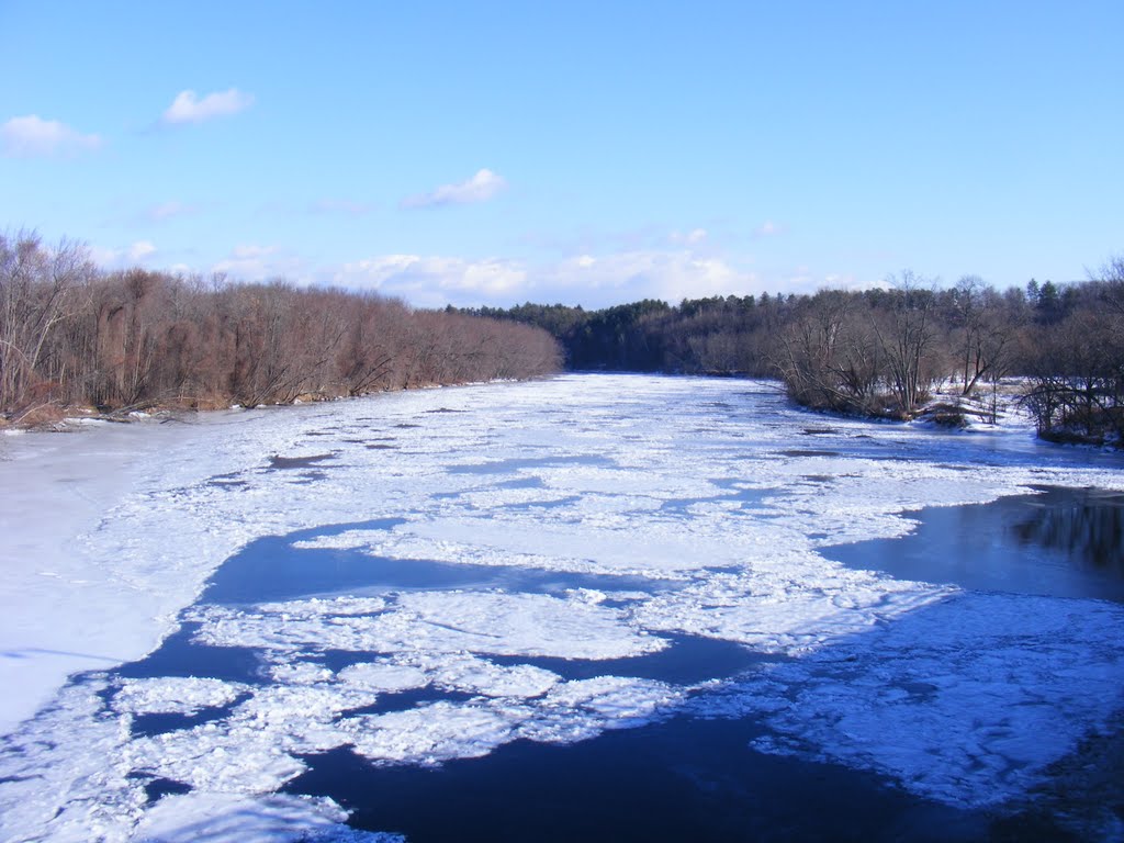 Ice choked Merrimack River.