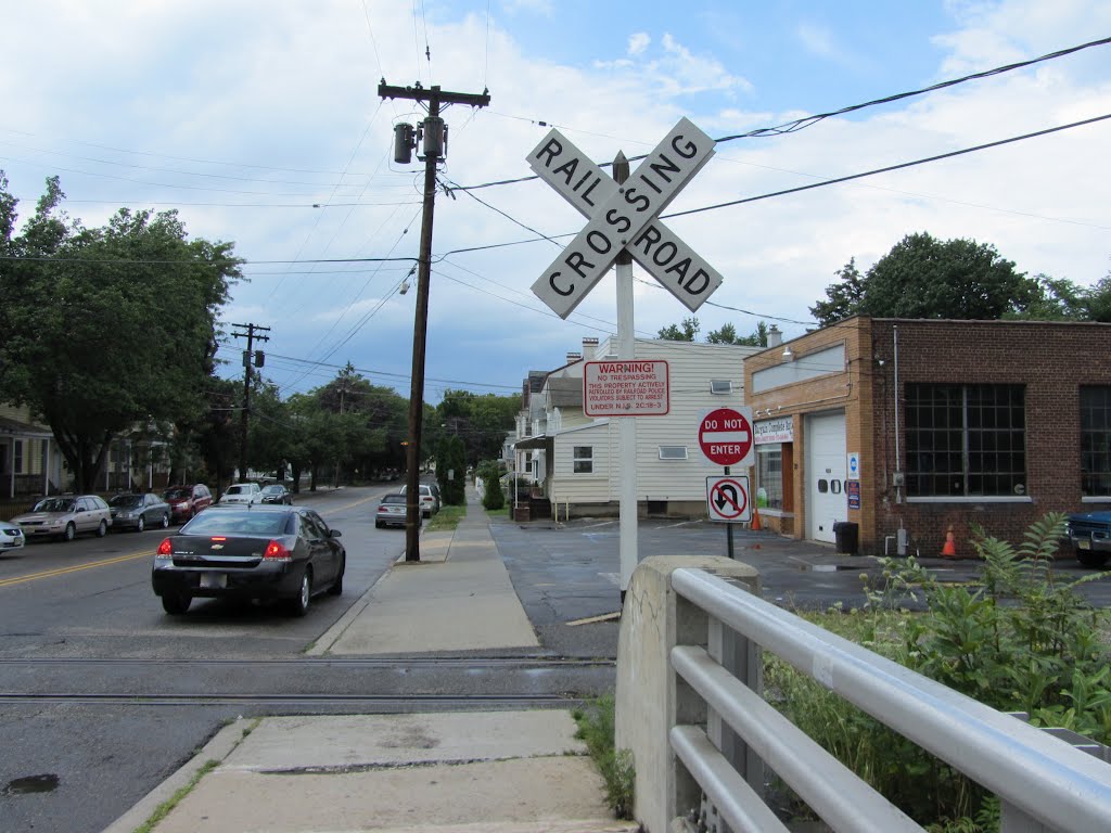 North Bergen St RR Xing