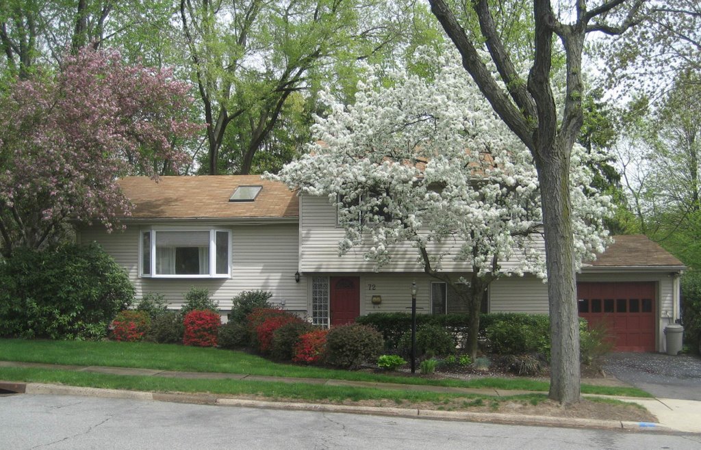 72 Birchwood Ter