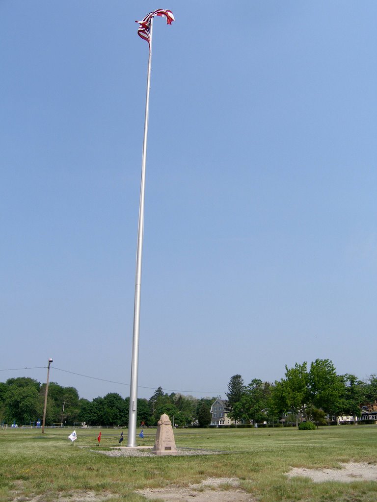 Monument with very tall flag