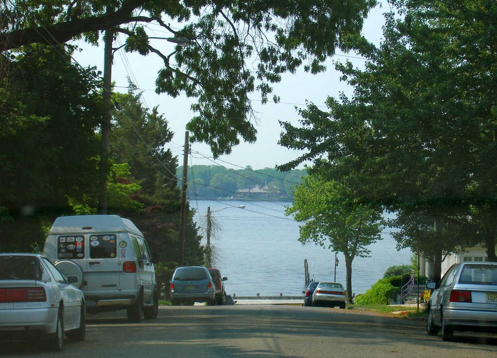 Driving down Simpson Ave. Hill
