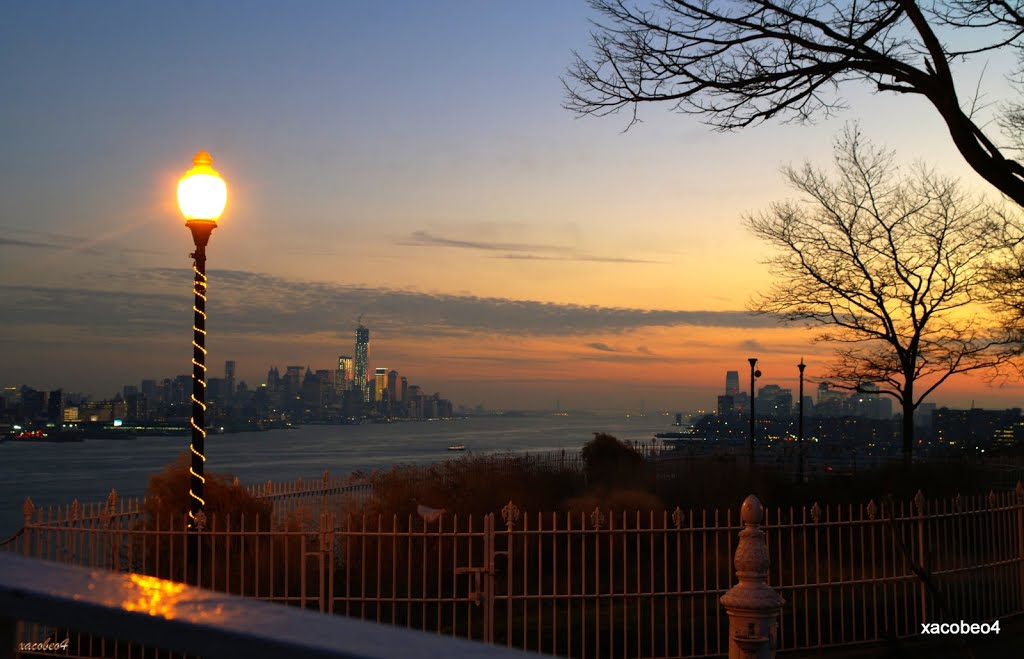Each sunset brings, this day.........Cada Puesta de Sol, trae el dia de hoy