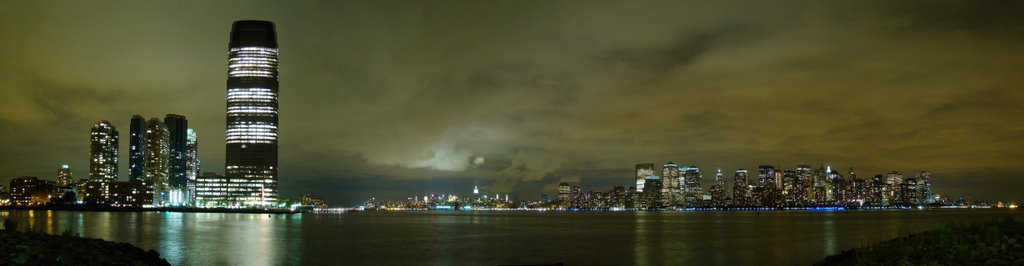 DSC07040 Panoramic N view at night