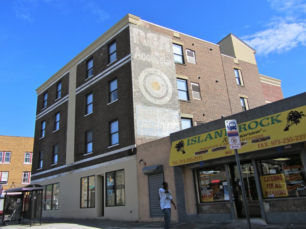 OLd RCA Sign