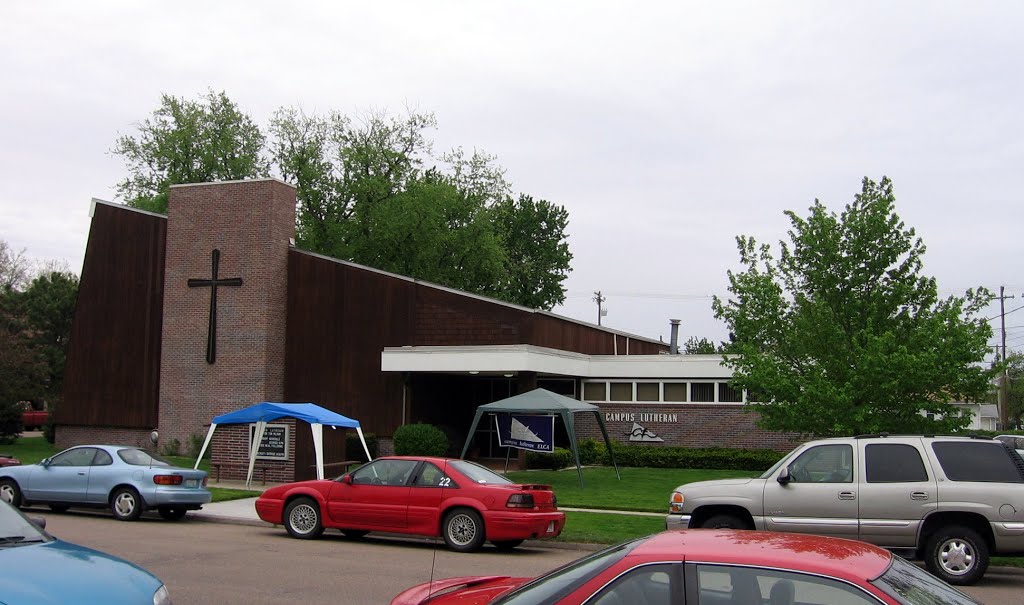 Kearney, NE: Lutheran Chapel (ELCA)