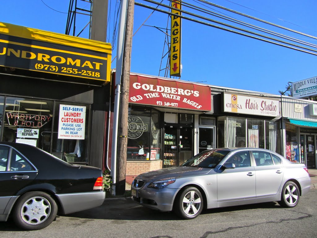 Goldbergs Famous Deli