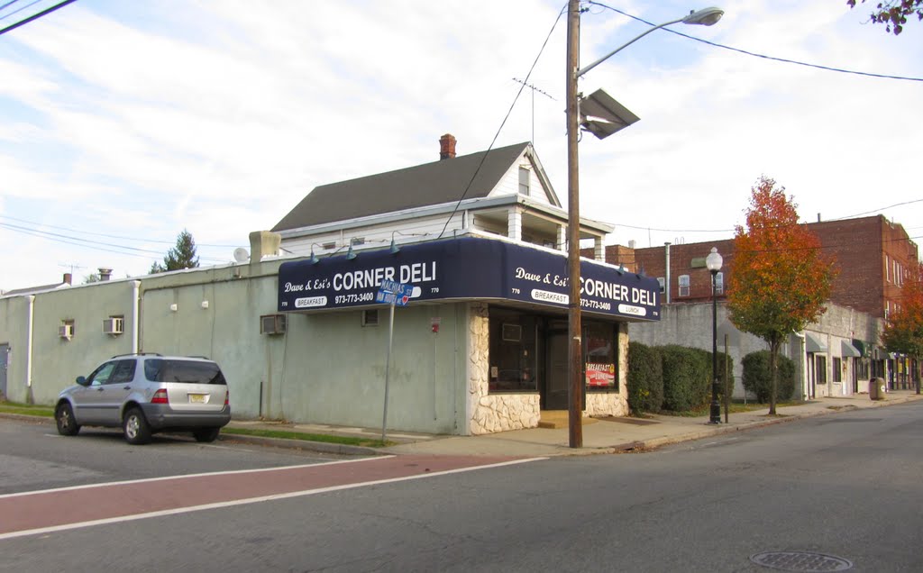 Dave & Esis Corner Deli