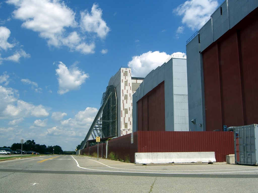 Side View of Hindenburg Hangar Door
