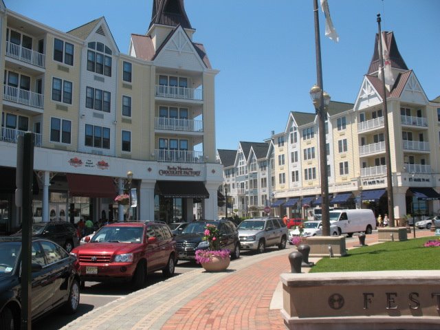 Festival Plaza