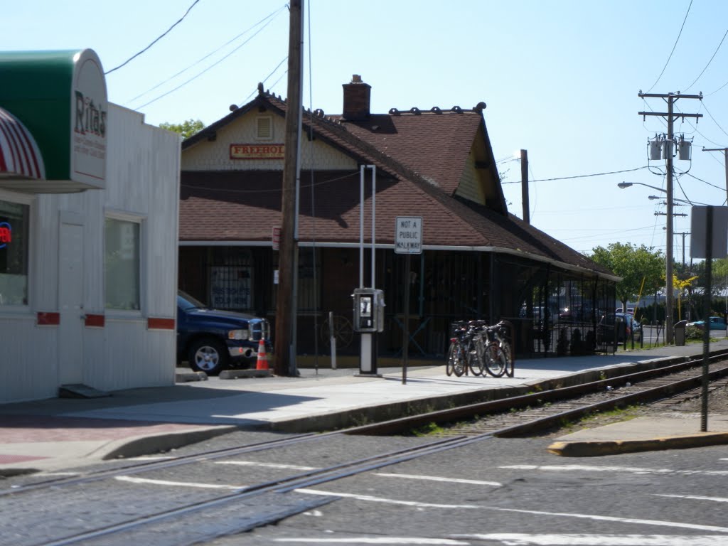 Freehold Train Station