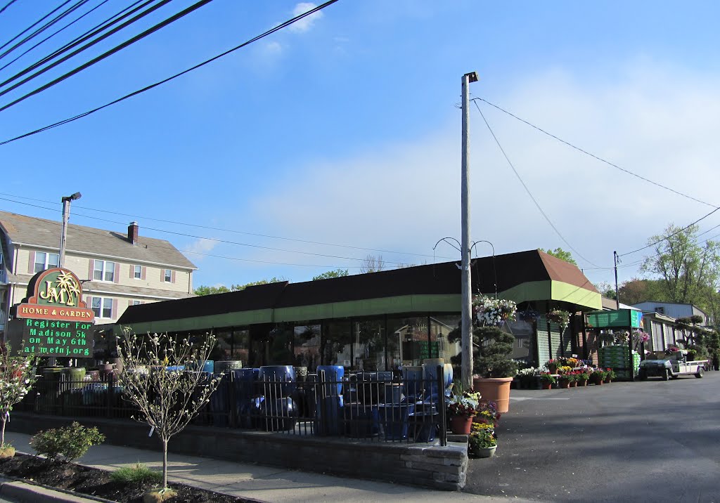 J & M Home & Garden