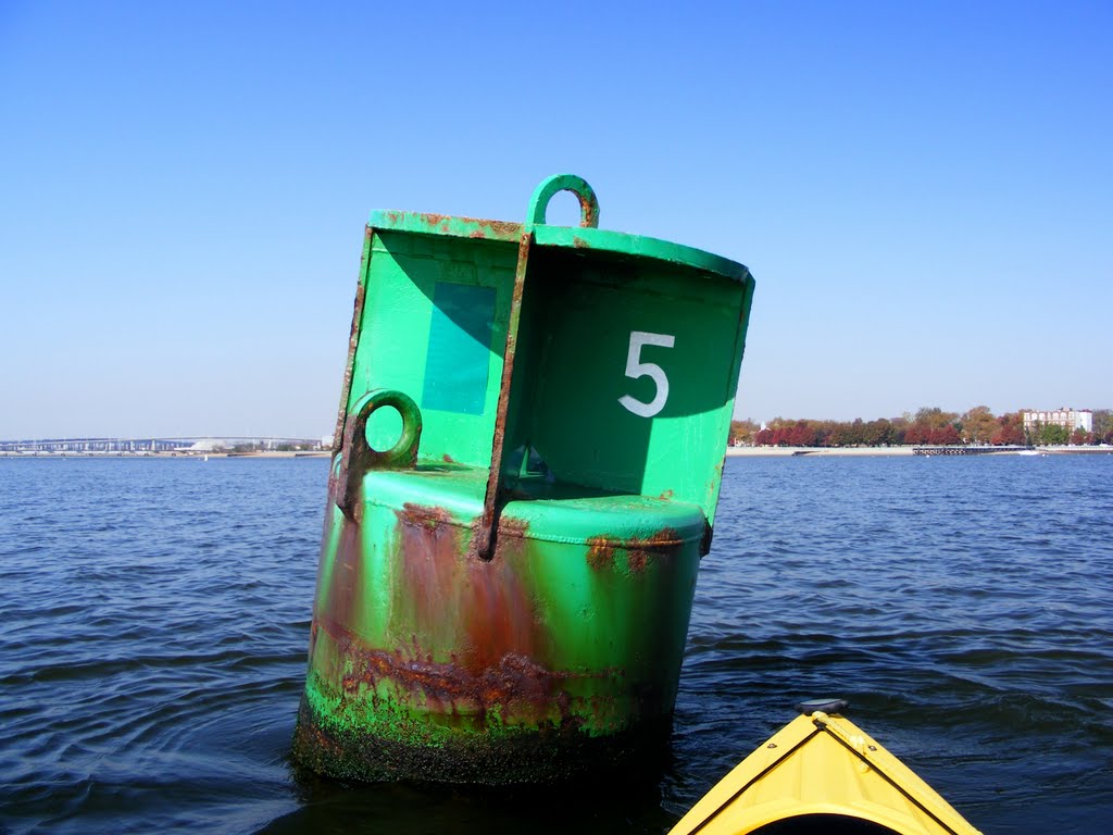 Buoy - Green Can 5 - Raritan River Cutoff - Raritan Bay - Perth Amboy, NJ - 11.8.2011 - Click "John Moura"-