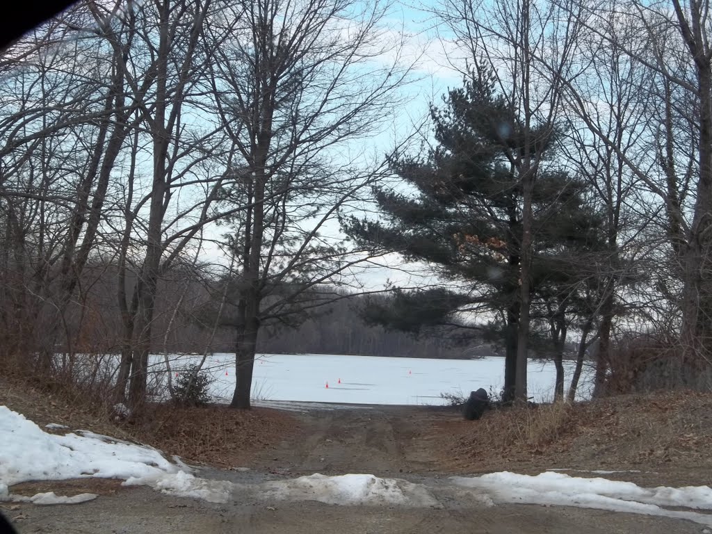 Swedes Lake, Delran NJ USA February 14th, 2011
