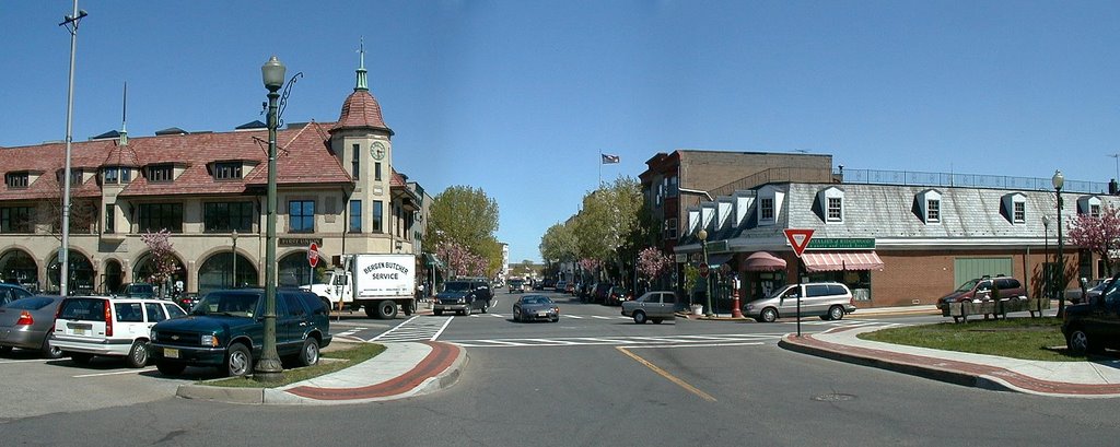 Uptown, Ridgewood