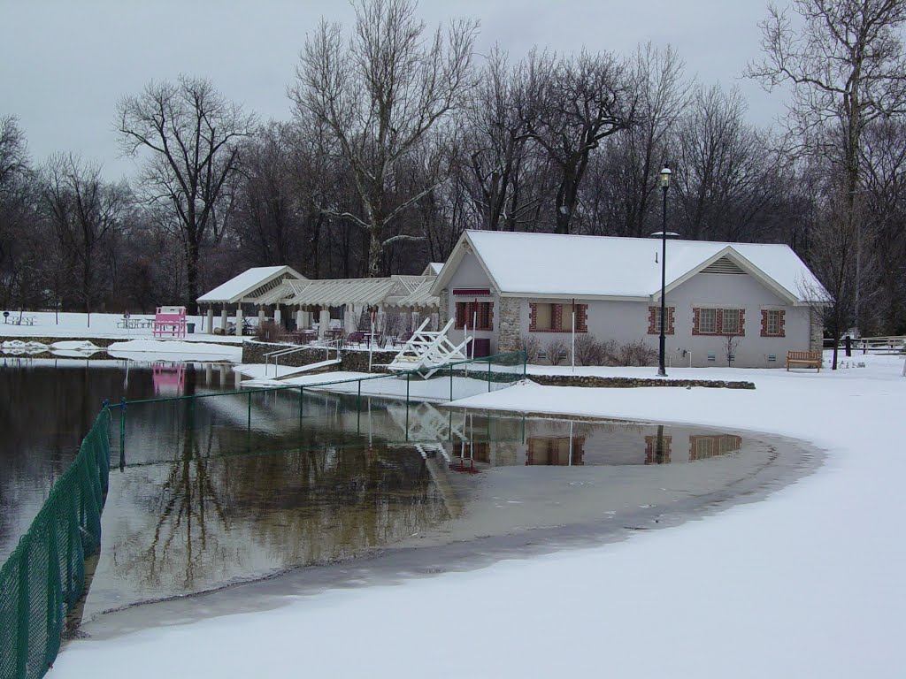 Graydon Pool in winter