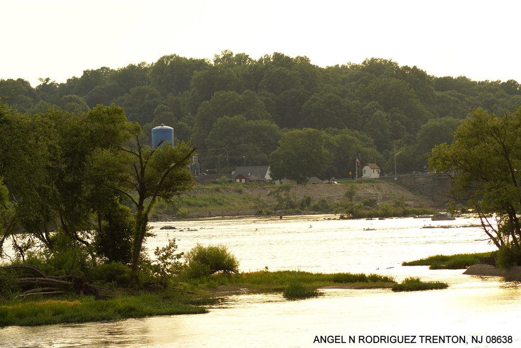 A MAN FISHING THE DELAWARE RIVER IN MORRISVILLE SIDE  CAN YOU FIND HIM?