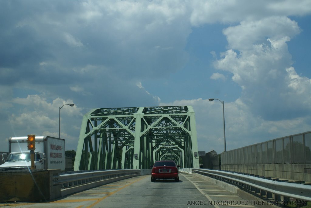 TRENTON MAKES BRIDGE