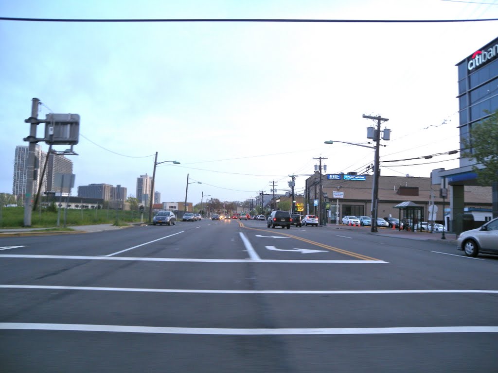 Lemoine Ave