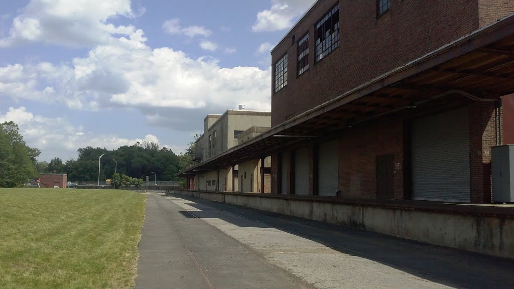 Patriots Path - Old Building