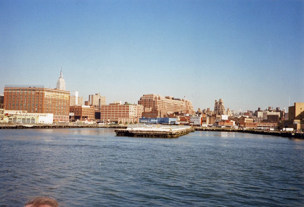 The Carpathia brought the Titanic survivors to Pier 54 - Oct 1994 (scanned)