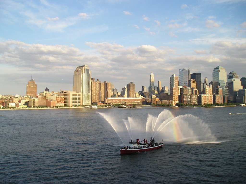 New York Skyline from the Hudson River - H&M
