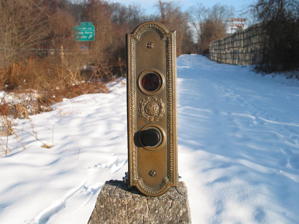 Historic Outdoor elevator in NY