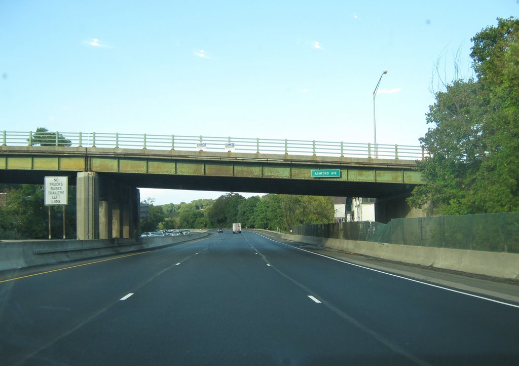 Ashford Avenue from the south